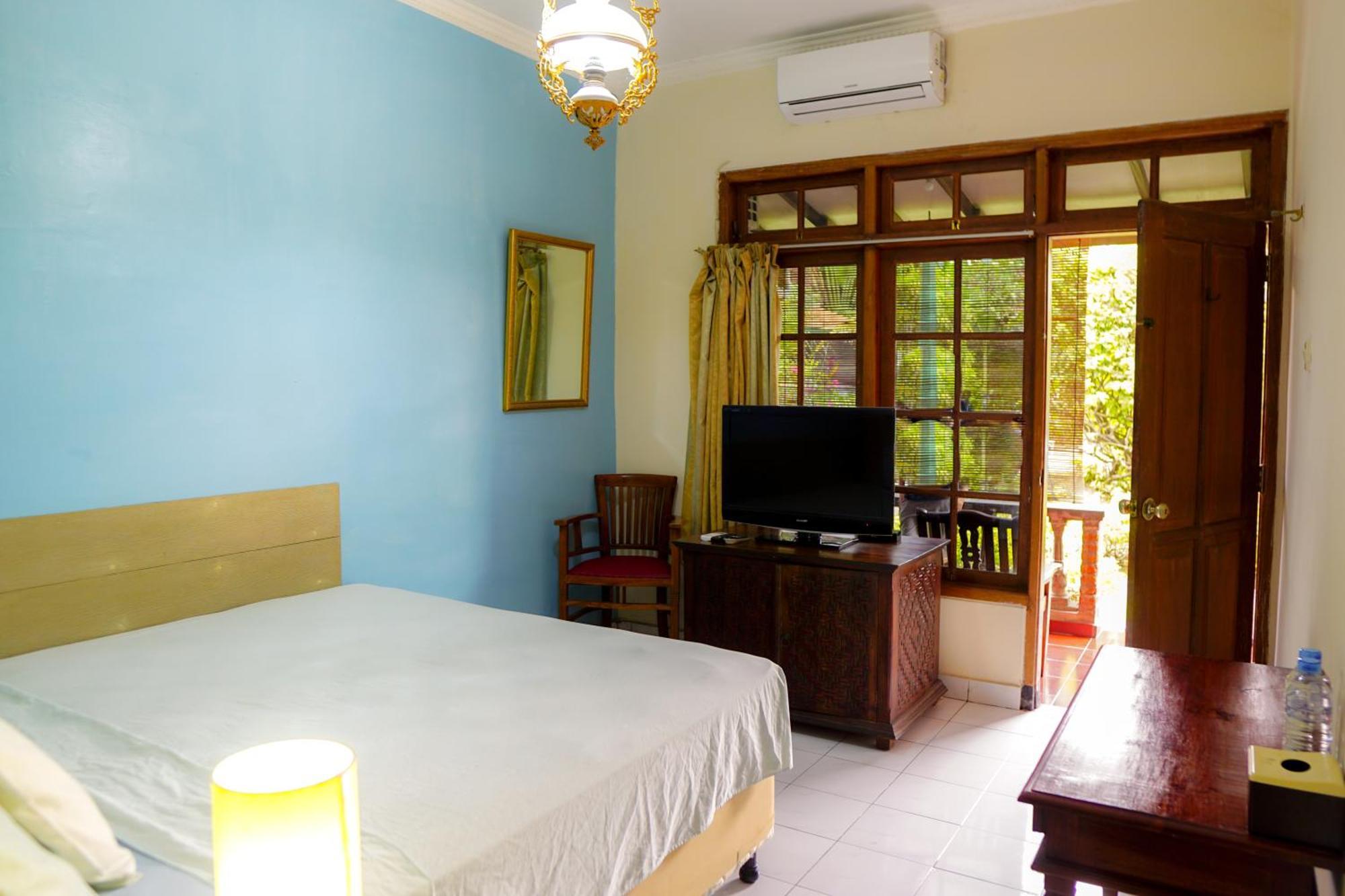 Hotel Tulips Yogyakarta Exteriér fotografie