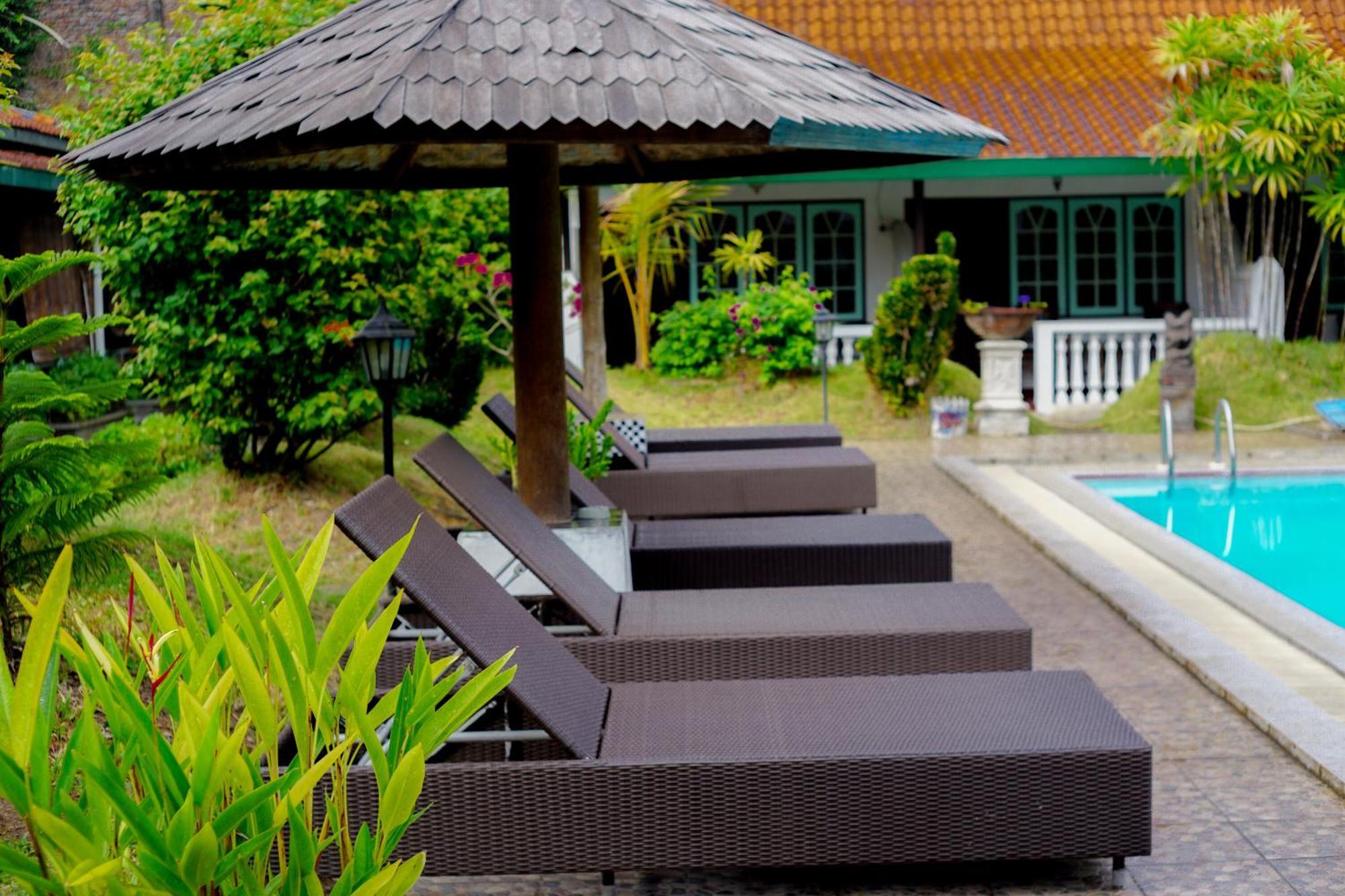 Hotel Tulips Yogyakarta Exteriér fotografie